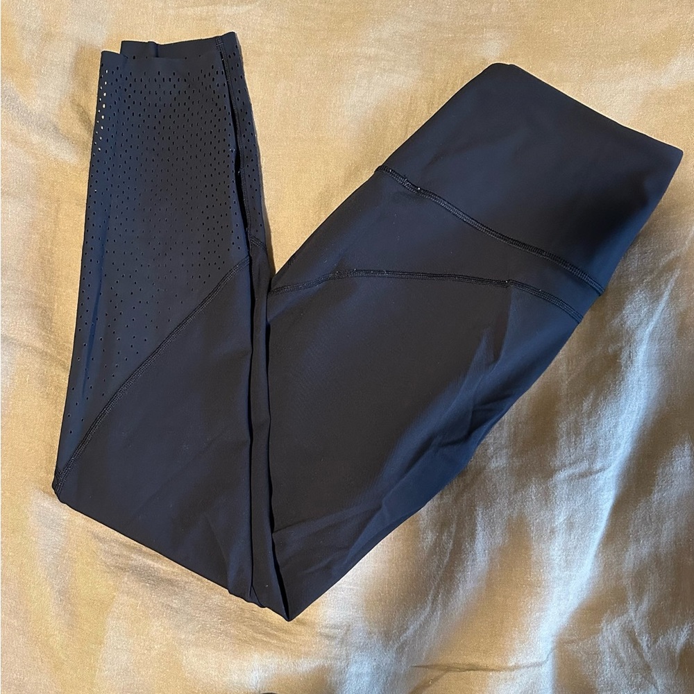 Lululemon Back Leggings with Perforated Detailing // 8